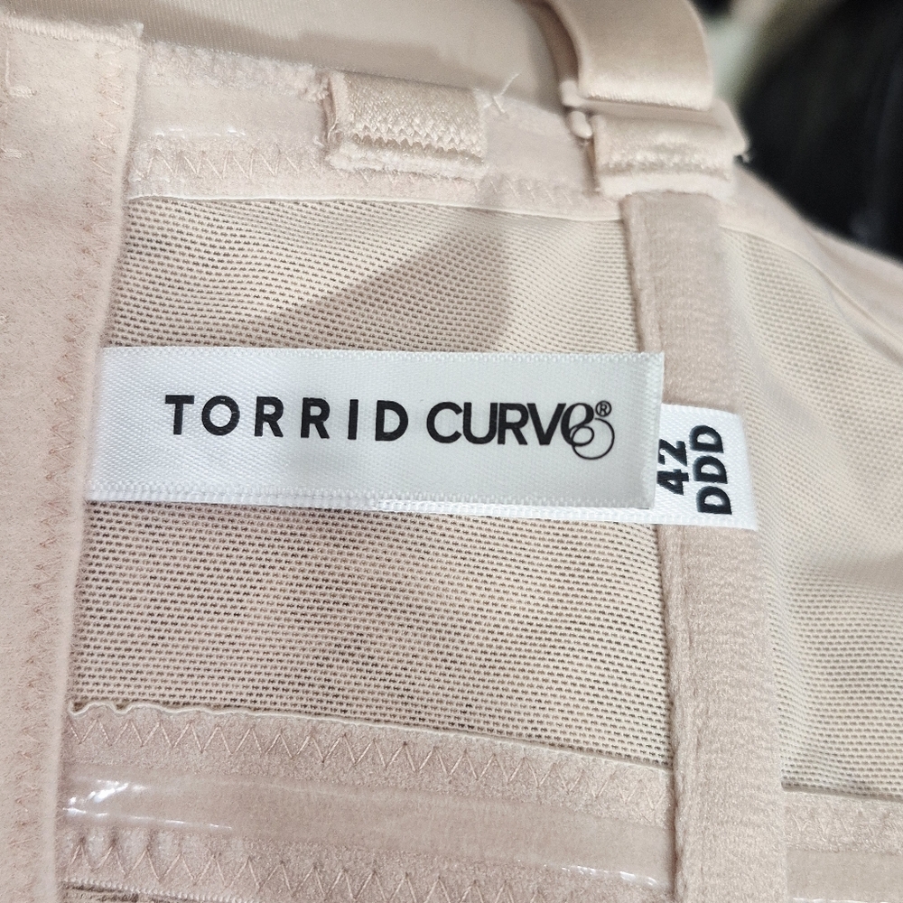 42ddd Torrid Lightly Lined Strapless Underwire Br… - image 6